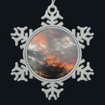 Ornement Flocon De Neige Winter Sunset Nature Paysage Photographie<br><div class="desc">Un soir, j'ai été frappé par la beauté du coucher de soleil près de chez moi. Cette image au coucher du soleil présente le contraste entre le ciel chaud et les arbres cool. Consultez notre magasin pour plus de photos de paysages hivernaux, y compris plus de levers et couchers de...</div>