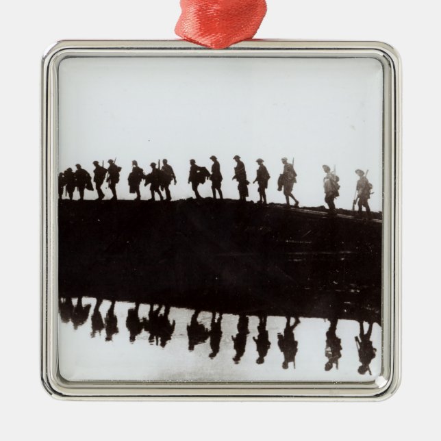 Ornement Métallique Aube mars (Devant)