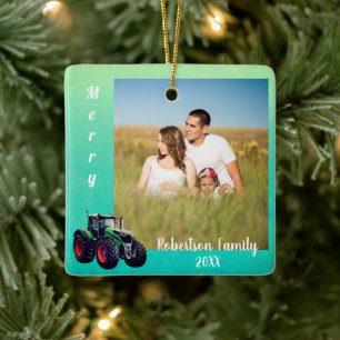Ornement métallique de tracteur vert