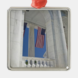 Ornement Métallique États-Unis, Virginie, Arlington. Des drapeaux amér