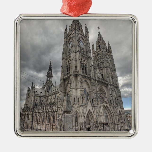 Ornement Métallique Extérieur de la basilique de Quito, Equateur (Devant)