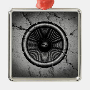 Ornement Métallique Haut-parleur de musique sur un mur fissuré