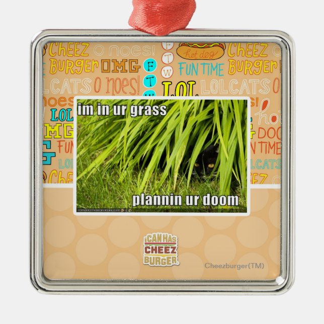 Ornement Métallique im dans l'herbe d'ur (Devant)