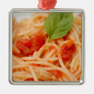 Ornement Métallique Italie, Orta, lac d'Orta, spaghetti avec tomates