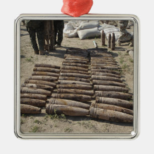 Ornement Métallique Les dispositifs explosifs sont identifiés et inven