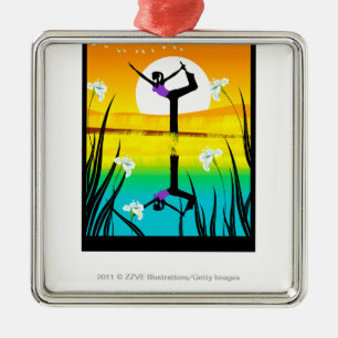 Ornement Métallique Profil latéral d'un yoga de pratique de femme