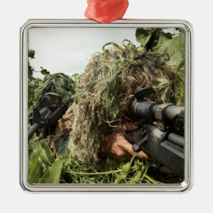 Ornement Métallique Soldats habillés en costumes ghillie