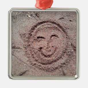 Ornement Métallique Soleil souriant, Emoticon de sable, Emoji d'été