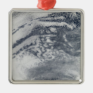 Ornement Métallique Un réseau de nuages sur l'océan Pacifique