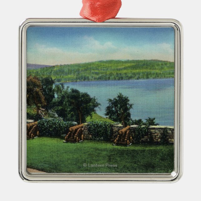 Ornement Métallique Vue des canons et du mur du sud (Devant)