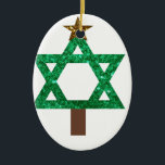 Ornement Ovale En Céramique noël mukkah arbre de noël<br><div class="desc">noël mukkah,  hanoukka, "star de david",  chanukka,  noël mukka chanukkah, "noël laid",  hannukah,  channukah,  hanukka, "arbre de noël",  noël,  xmas,  paillettes,  or vert,  parties scintillant,  étincelle,  blanc brillant blanc vierge de la coutume customise personnalisée juif drôle personnalisées w vacances</div>