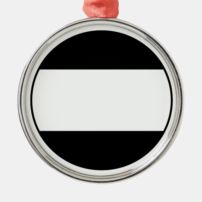 ORNEMENT ROND ARGENTÉ 新 田 一 つ 引 き (Devant)