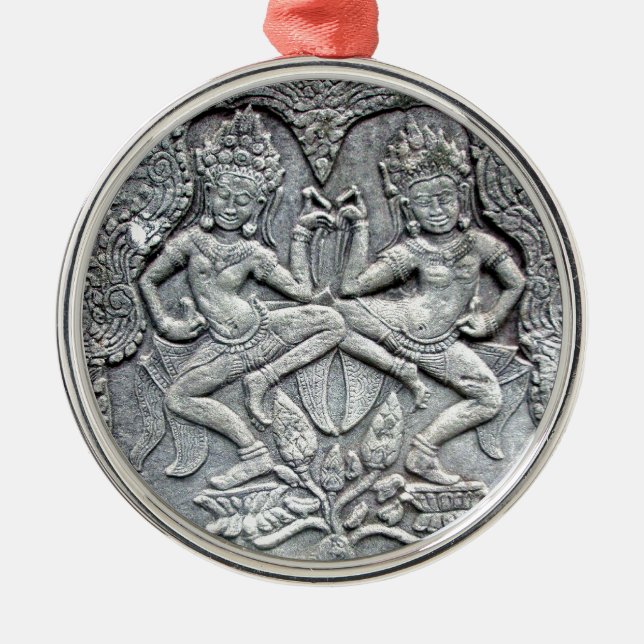 Ornement Rond Argenté Découpage en pierre de danseurs cambodgiens (Devant)