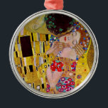 Ornement Rond Argenté Le baiser de Gustav Klimt, Art Nouveau Vintage<br><div class="desc">Le tableau ultime de l'amour, un beau design pour célébrer la Saint Valentin avec! The Kiss (détail) (1907-1908) de Gustav Klimt est un symbole de l'époque victorienne vintage de l'amour d'art et de la peinture romantique mettant en scène un couple romantique dans différentes nuances d'or, motifs et symboles, partageant un...</div>