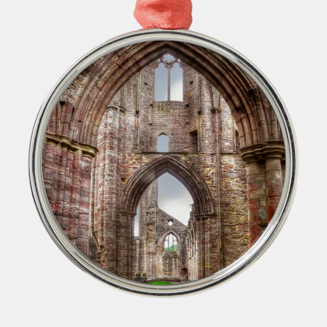 Ornement Rond Argenté Vue intérieure de l'ancienne abbaye de Tintern Pay (Devant)