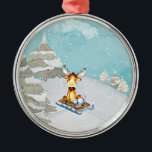Ornement Rond Argenté Winter Woodland Friends - Illustration animale<br><div class="desc">Cette belle collection vibrante de dessins pour enfants, présente une variété de mignons animaux aquarelles dans une scène de neige hivernale (cerf et souris) chevauchant le traîneau entouré de grands arbres verts brillant avec la neige légère du soleil brillant, tandis que la neige tombe. Cette jolie illustration animale fait un...</div>
