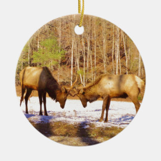Ornement Rond En Céramique 2~ deux Bull Elk dans la neige