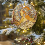 Ornement Rond En Céramique Alfonse Mucha Zodiac Art nouveau femme<br><div class="desc">Cette image est la femme classique Alphonse Mucha Zodiac,  une image Art nouveau de 1896. 'Zodiac' a été conçu à l'origine comme un calendrier,  et Mucha a incorporé douze signes zodiaques dans le disque derrière la tête de la femme.</div>