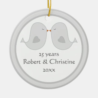 Ornement Rond En Céramique Anniversaire des Lovebirds du cadre photo