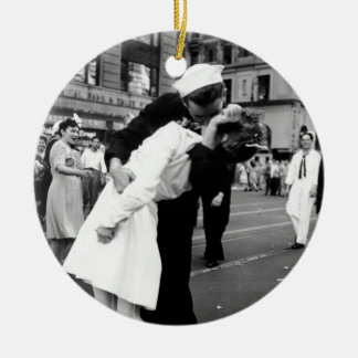 Ornement Rond En Céramique Baisers du carré de guerre au revoir parfois