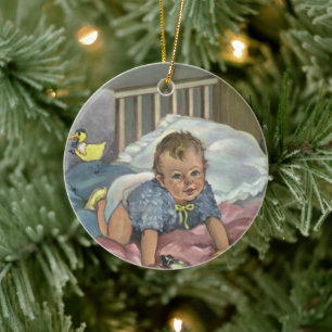 Ornement Rond En Céramique Bébé mignon vintage jouant dans un berceau, heure 