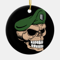 Beret vert crâne