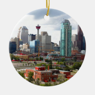 Ornement Rond En Céramique Horizon de Calgary avec les bâtiments et la tour
