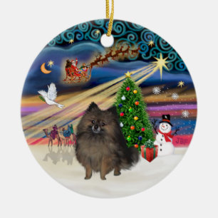 Ornement Rond En Céramique Magie de Noël - Brindle Pomeranian