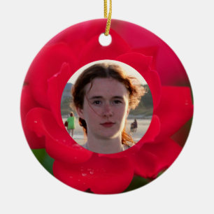 Ornement Rond En Céramique (Personnalisez) avec le rose rouge de photos en