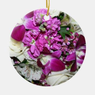 Ornement Rond En Céramique Photo pourpre et blanche de composition florale