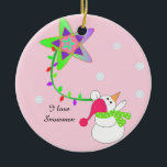 Ornement Rond En Céramique Snowman avec lumières et étoile<br><div class="desc">Un gentil petit bonhomme de neige qui tient sur un fil de lumières accroché à une étoile.</div>