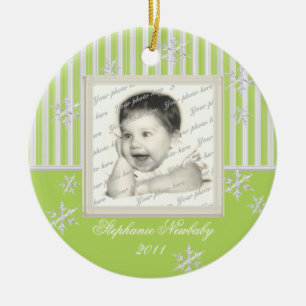 Ornement Rond En Céramique Stripe et Snowflakes vert clair