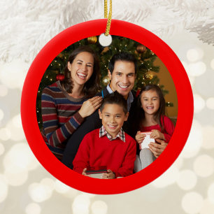 Ornement rond encadré rouge