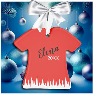 Ornement rouge adorable en forme de robe
