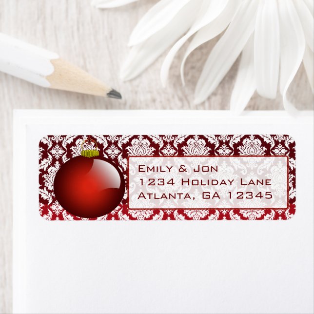 Ornement rouge Damask Étiquettes de Noël (En situation)