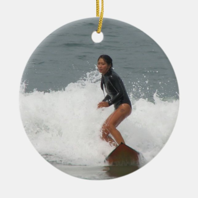 Ornement surfant de fille (Devant)
