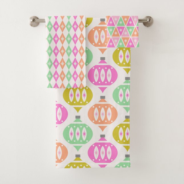 Ornements du milieu du siècle rétro Pêchent Noël v (En situation)