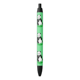 Ours panda verts et stylos noirs