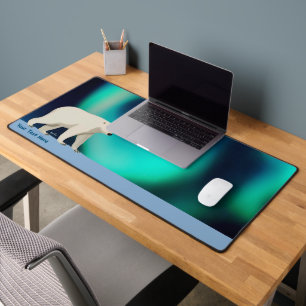 Ours polaire mignon et aurores boréales