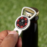 Outil À Divot Red Parties scintillant Poker Chip Casino Fête de<br><div class="desc">Célébrez dans le style avec cet ouvre-bouteille de puces de poker branché et outil de divot. Le design est facile à personnaliser avec votre propre libellé et votre famille et vos amis seront ravis quand ils recevront cette fabuleuse faveur de fête. Les éléments correspondants se trouvent dans la collection.</div>