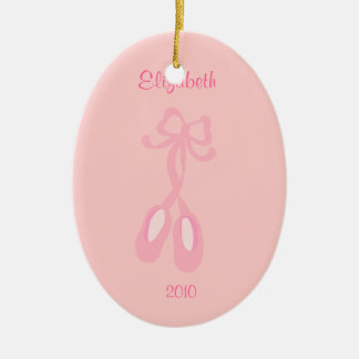 Ovale En Céramique Ornement nommé de Noël personnalisé par BALLERINE
