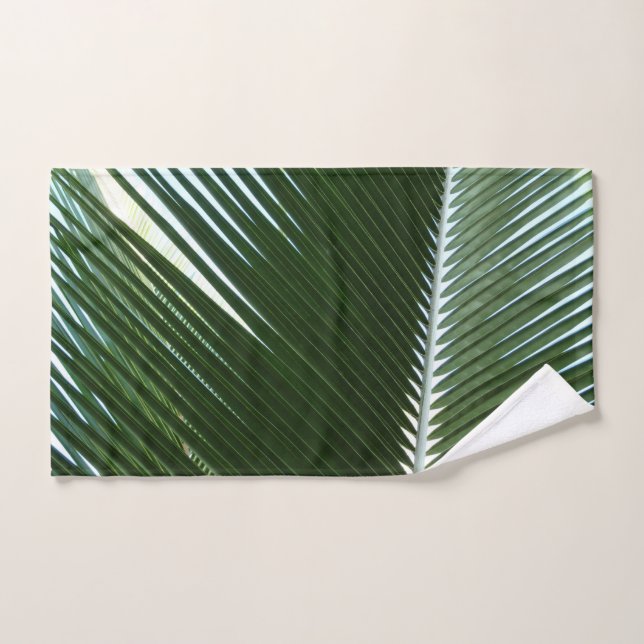 Overlapping Palm Fronds Tropical Green Abstract (Serviette à main)