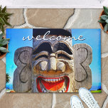 Paillasson Bienvenue Funny Bois Totem Visage rire sourire<br><div class="desc">"Bienvenue." Qui peut résister à un visage riant comme celui-ci ? Accueillez vos visiteurs et agrémentez votre entrée avec ce personnage coloré et décalé, bain photographique ou tapis de cuisine. Fait un grand cadeau pour un ami spécial, ou même vous-même! Vous pouvez facilement personnaliser ce tapis de porte plus je...</div>