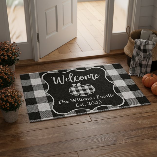 Paillasson Buffalo plaqué noir et blanc Accueil Automne (Custom Buffalo Plaid Black & White Autumn Welcome Doormat)