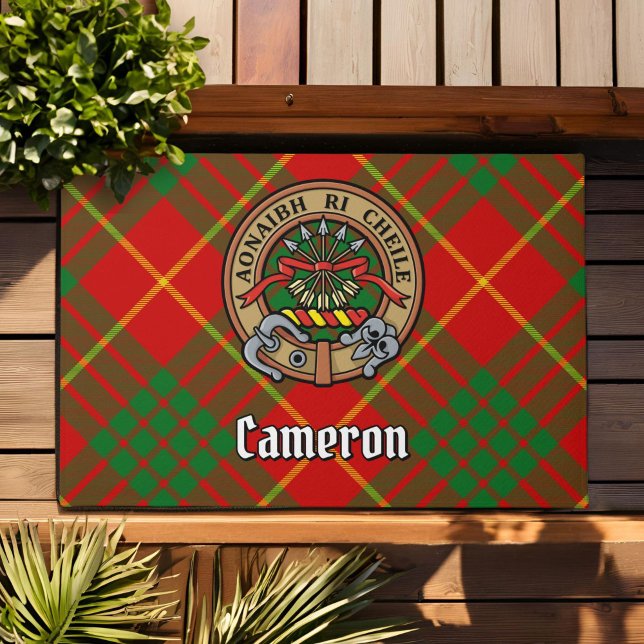 Paillasson Clan Cameron Crest sur Tartan (Créateur téléchargé)