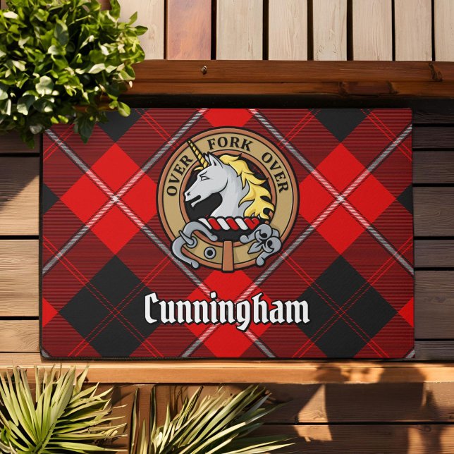 Paillasson Clan Cunningham Crest sur Tartan (Créateur téléchargé)