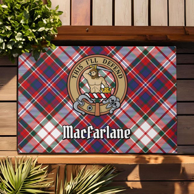 Paillasson Clan MacFarlane Crest sur le tatan de robe (Créateur téléchargé)