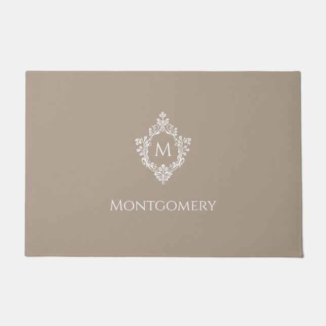 Paillasson Crest Taupe Neutrals Elegant Monogram and Name (Devant)