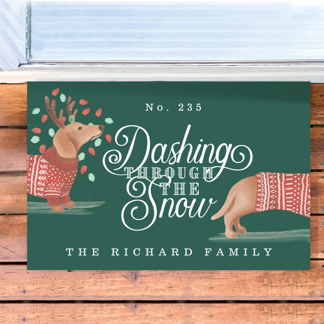 Paillasson Dashing À Travers Le Chandail De Chien Dachshund N (Créateur téléchargé)