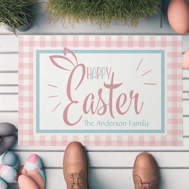 Paillasson en vichy Et Les Oreilles De Lapin Joyeux Pâques Pe (Gingham And Bunny Ears Happy Easter Personalized Doormat)